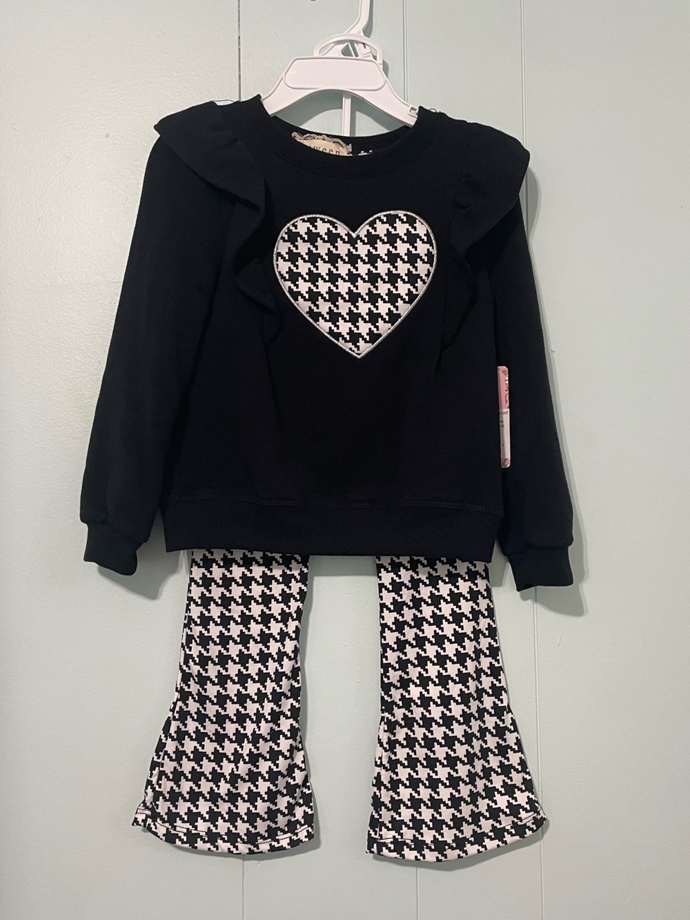 NWT Between Black and White Outfit